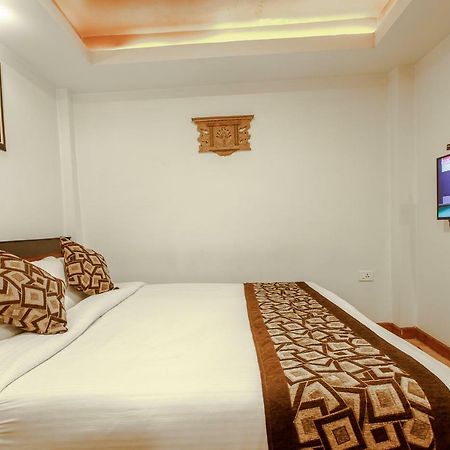 Hotel Shreesu Kathmandu Buitenkant foto