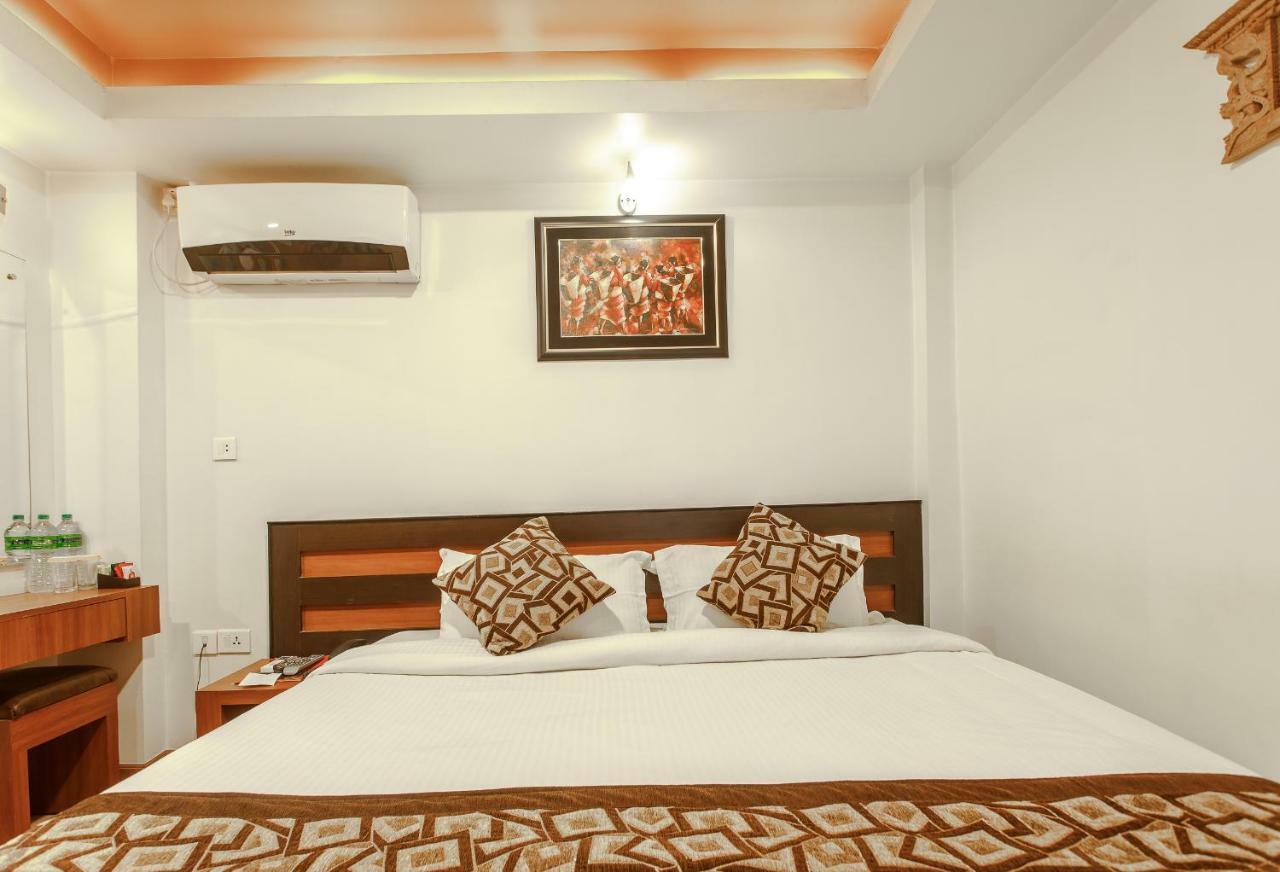 Hotel Shreesu Kathmandu Buitenkant foto